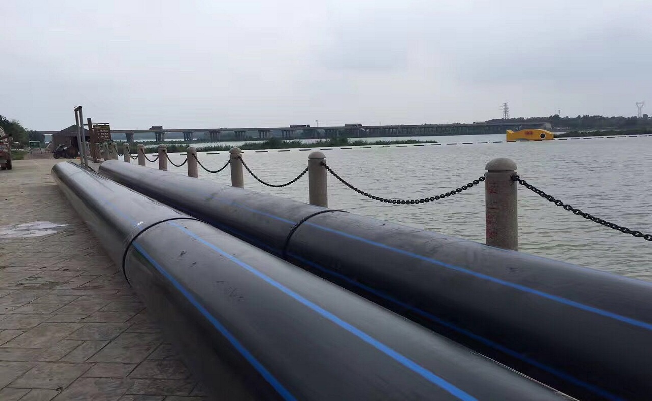 large-diameter and thick-walled HDPE pipes